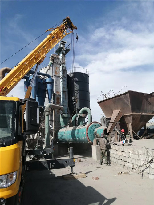 锦江区设备搬运等各类工程项目中，吊车起着关键作用