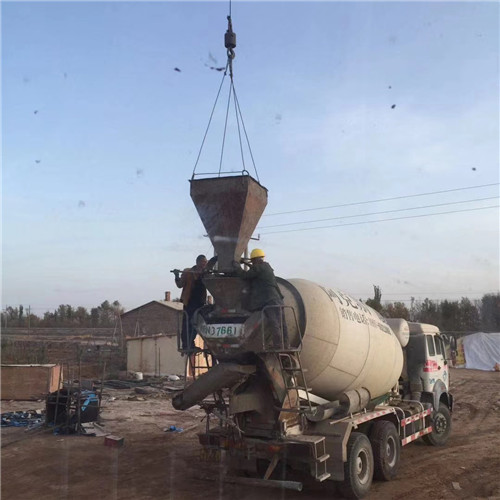 锦江区“精准瞄准”—— 吊车的 “定位导航” 技术